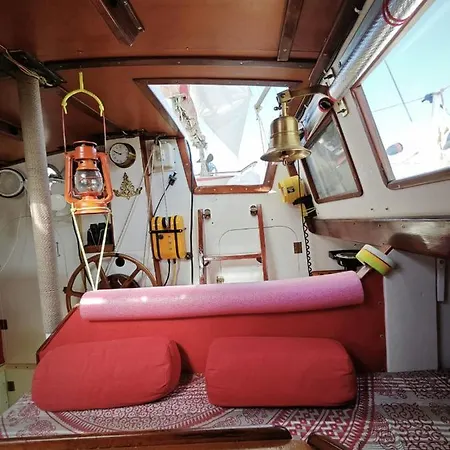 Boat Sitges Experience Botel